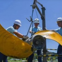 机修工，负责全公司机械设备的日常维护和保养工作，机械设备的及时维修和故障排除